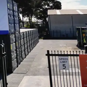 Önkiszolgáló raktárak Magyarországon | TITAN Containers