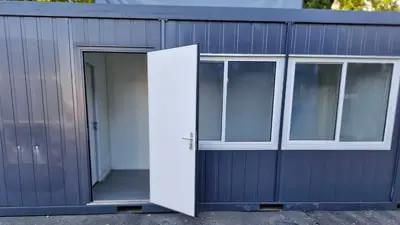 20 lábas, összeépített irodakonténer